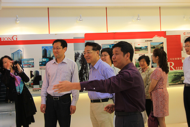 上海理工大學(xué)虹潤(rùn)院士專家工作站成立座談會(huì)在虹潤(rùn)召開(kāi)